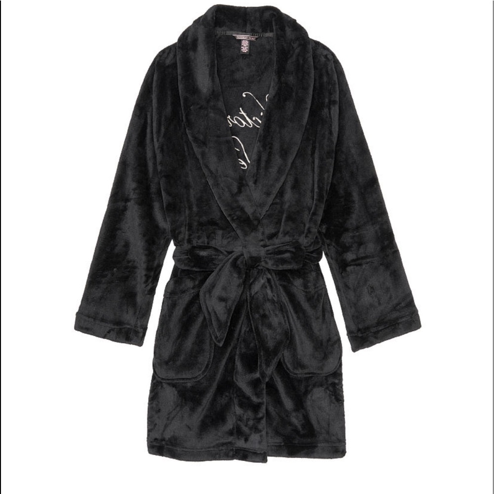 NWT VICTORIA’S SECRET BLACK ROBE M/L - Picture 2 of 2